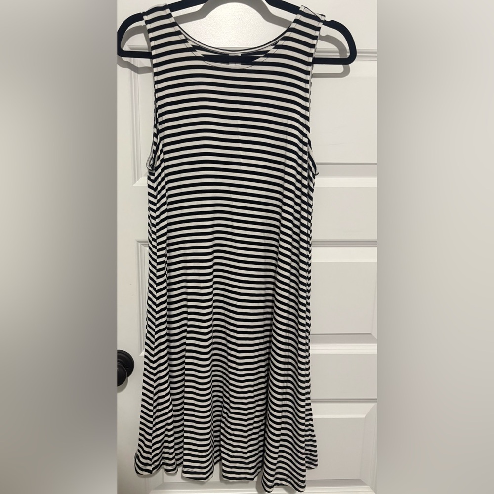 Old Navy Black and White Striped Swing Tank Dress Size L
